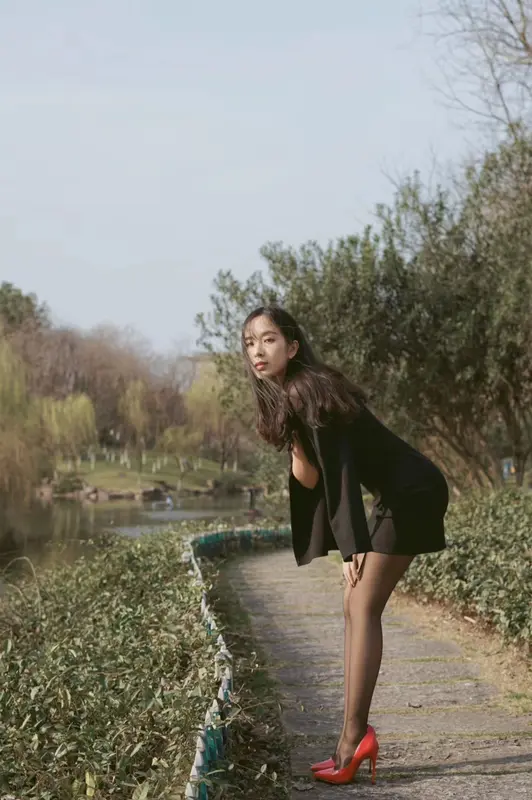 1.辣妈女神-微信朋友圈及其他系列图片 9